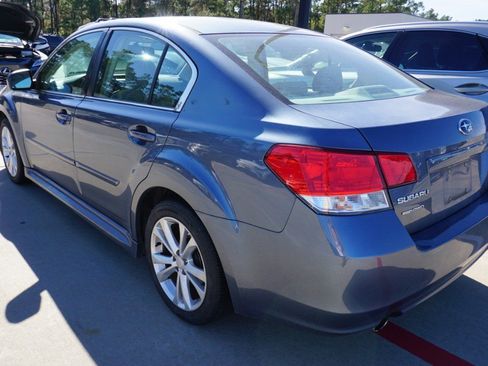 Used 2013 Subaru Legacy 2.5i Premium w/ All-Weather Pkg image 4
