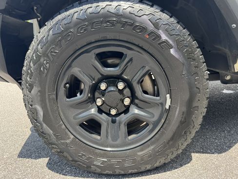 Used 2023 Jeep Wrangler Unlimited Sport AWD/4WD image 12