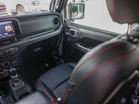 Used 2024 Jeep Wrangler Unlimited Rubicon w/ Convenience Group image 26