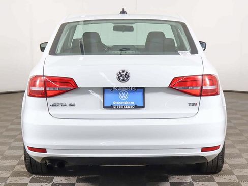 Used 2015 Volkswagen Jetta SE FWD image 9