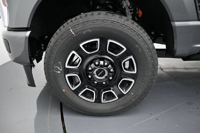 New 2026 Ford F250 Platinum AWD/4WD image 11