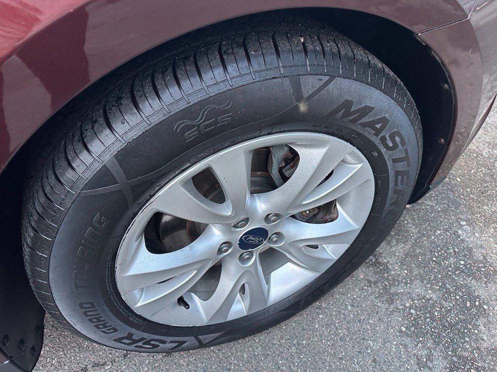 Used 2012 Ford Taurus SEL FWD image 18
