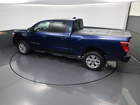 Used 2022 Nissan Titan SV w/ SV Convenience Package AWD/4WD image 30
