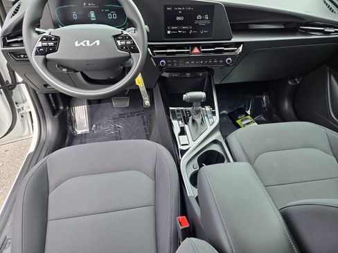 New 2026 Kia Niro LX FWD image 19
