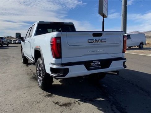 New 2026 GMC Sierra 3500 Denali Ultimate image 7