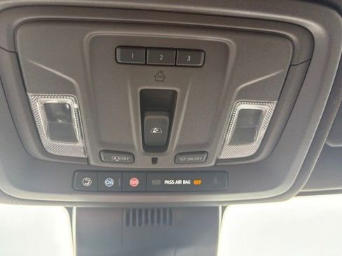 Used 2022 GMC Sierra 1500 Denali AWD/4WD image 14