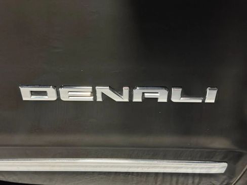 Used 2014 GMC Sierra 1500 Denali w/ Suspension Package, Off-Road AWD/4WD image 11