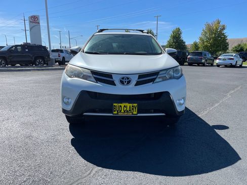 Used 2014 Toyota RAV4 Limited AWD/4WD image 8