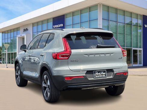 New 2026 Volvo XC40 B5 Plus w/ Protection Package Premier image 4