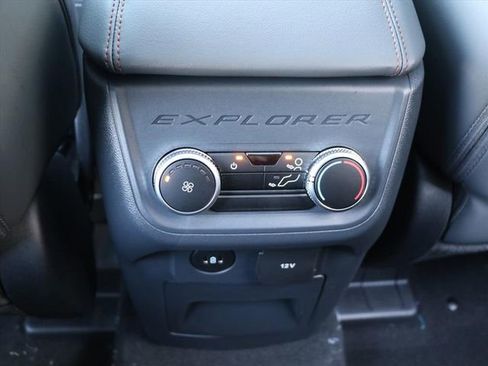 New 2026 Ford Explorer Active w/ Active Comfort Package AWD/4WD image 15