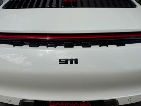 Used 2021 Porsche 911 Carrera RWD image 23