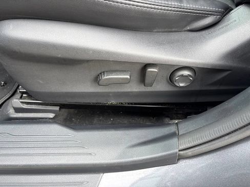 Used 2023 Subaru Outback Touring XT AWD/4WD image 18