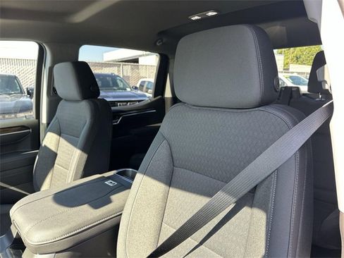 New 2026 GMC Sierra 1500 Elevation w/ LPO, Elevation Black Package image 23
