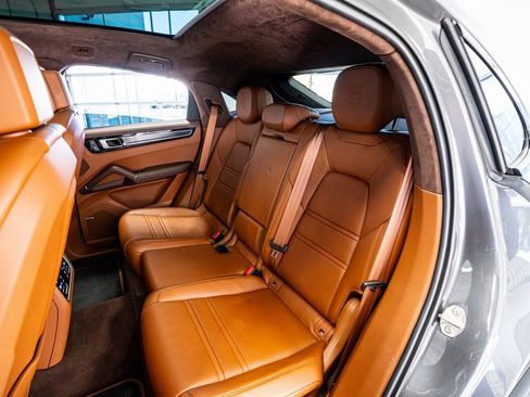 Used 2023 Porsche Cayenne GTS image 57