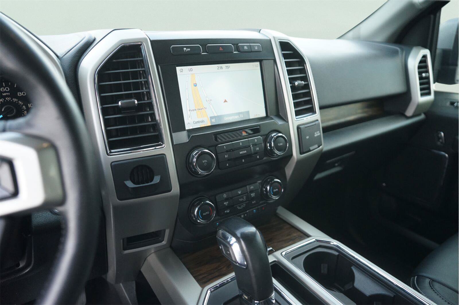 Used 2020 Ford F150 Lariat RWD image 26