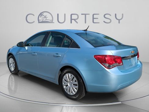 Used 2011 Chevrolet Cruze LS w/ Connectivity Package FWD image 5