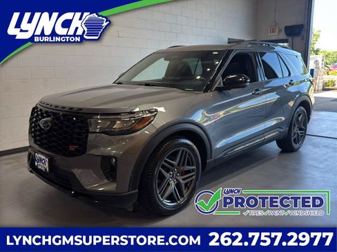 Used 2025 Ford Explorer ST AWD/4WD image 1