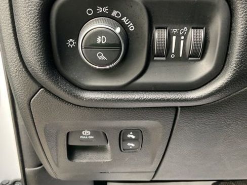 Used 2019 RAM 1500 Big Horn image 28