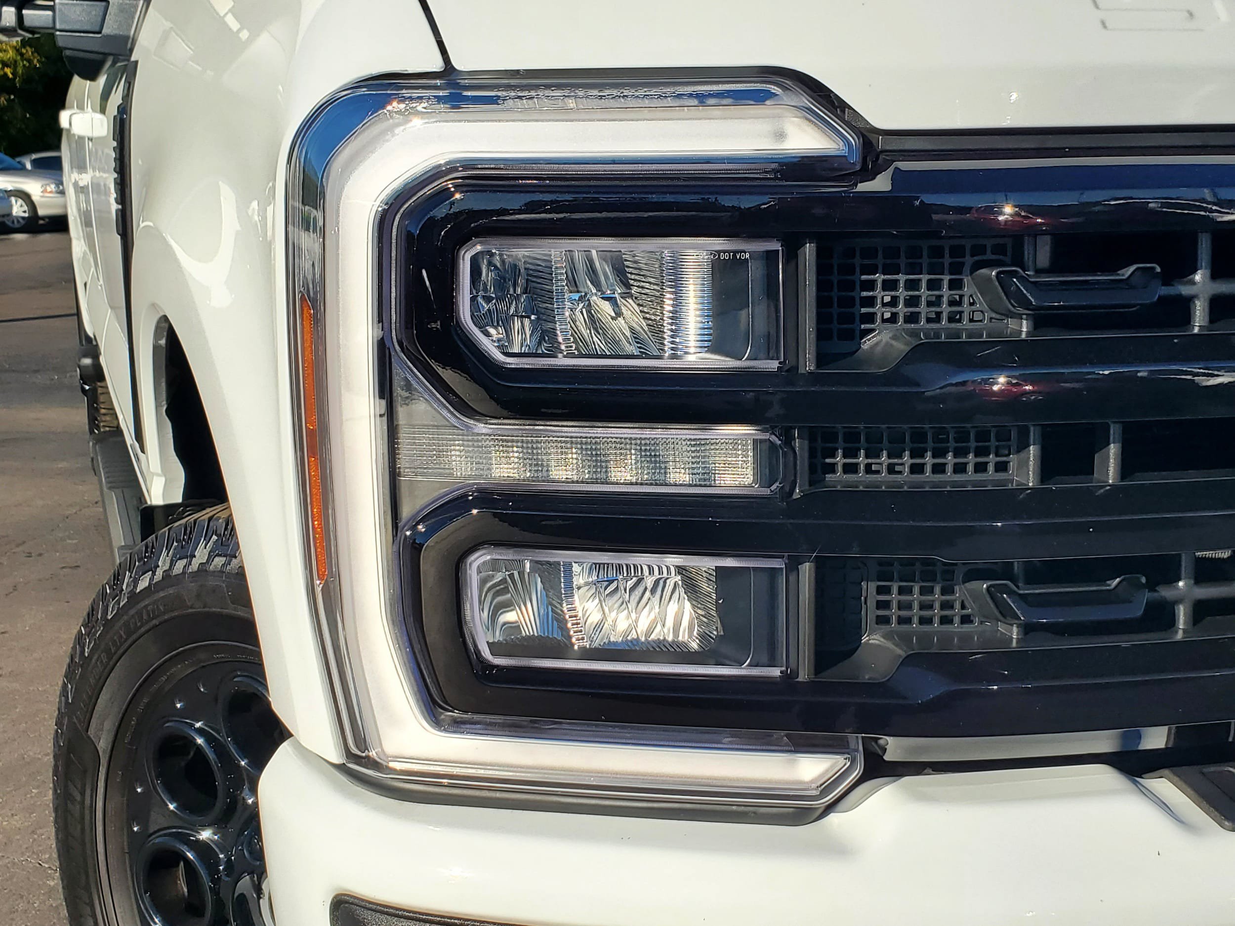 Used 2024 Ford F350 XLT w/ Black Appearance Package AWD/4WD image 35