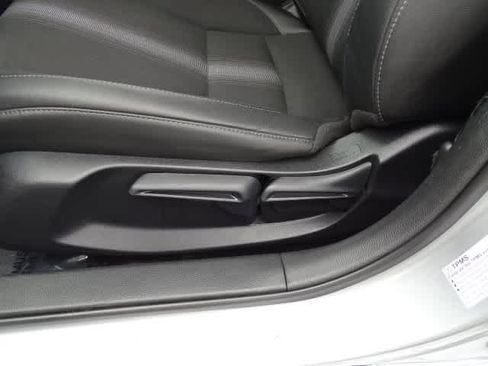 Used 2025 Honda Civic Sport image 17