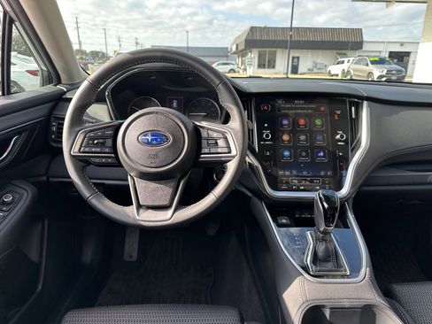 Used 2025 Subaru Outback Premium image 15