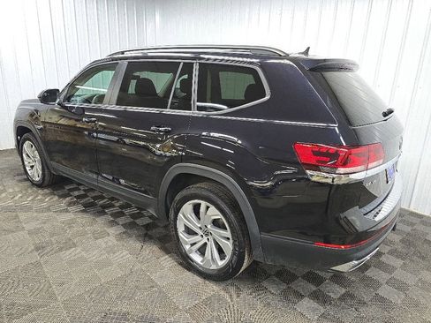 Used 2023 Volkswagen Atlas SE w/ Panoramic Sunroof Package AWD/4WD image 9
