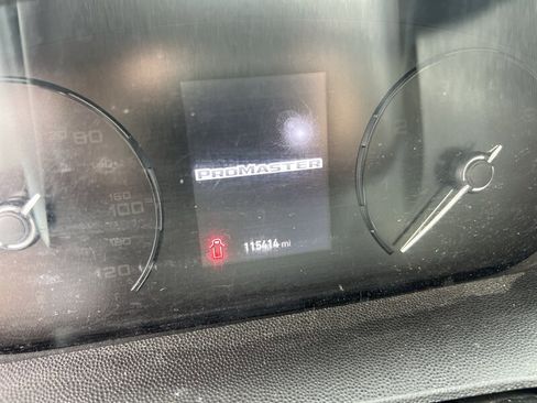 Used 2024 RAM ProMaster 2500 FWD image 6