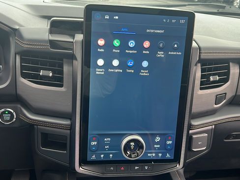 Used 2022 Ford Expedition Platinum image 23