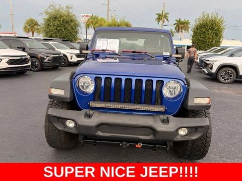 Used 2018 Jeep Wrangler Sport AWD/4WD image 2