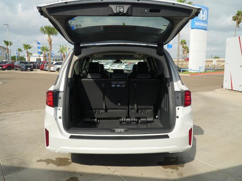 New 2026 Honda Odyssey EX-L image 7