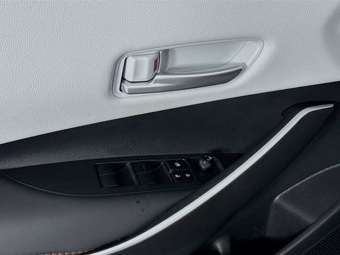 Used 2025 Toyota Corolla FX w/ Convenience Package FWD image 18