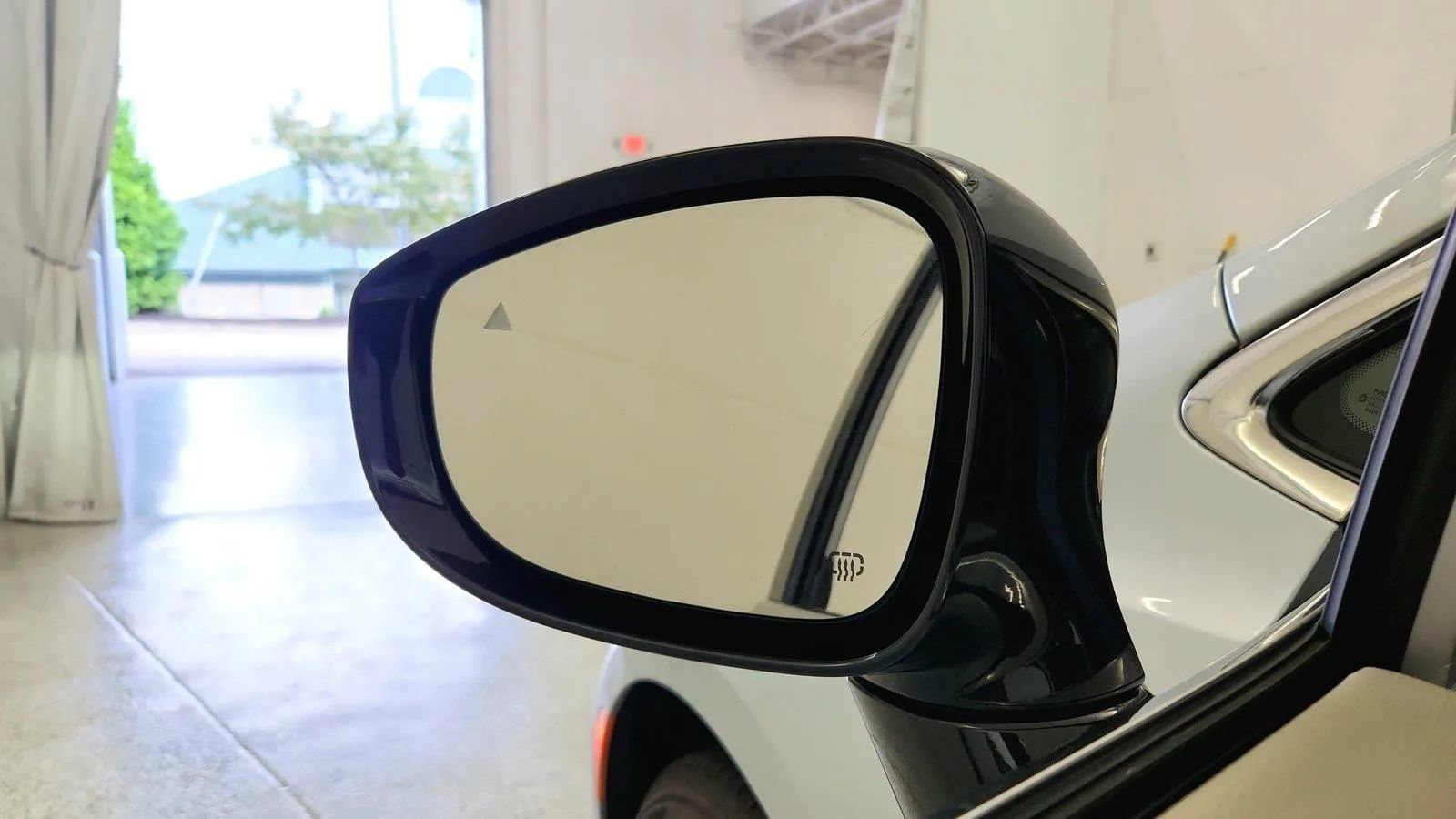 Used 2024 Chrysler Pacifica Touring-L FWD image 20