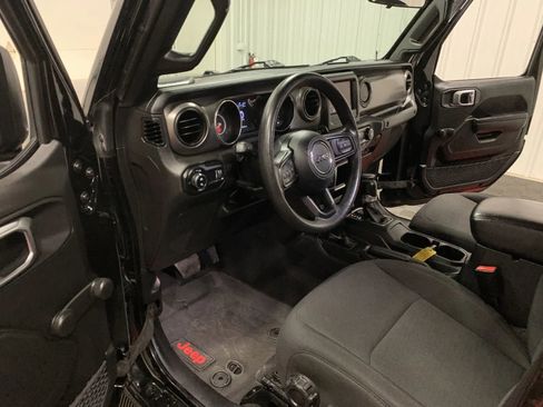 Used 2023 Jeep Gladiator Sport image 43