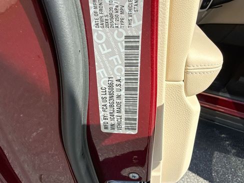Used 2022 Jeep Grand Cherokee L Limited RWD image 33