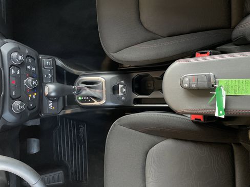 Used 2023 Jeep Renegade Trailhawk image 11