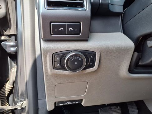 Used 2022 Ford F250 XLT w/ XLT Premium Package image 26