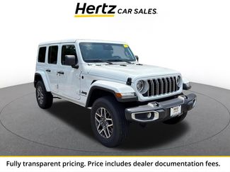 Used 2025 Jeep Wrangler Unlimited Sahara AWD/4WD video 1