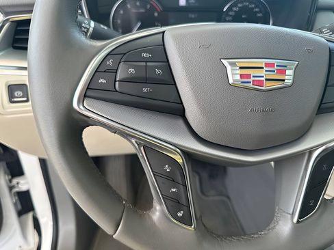 Used 2020 Cadillac XT5 Premium Luxury AWD/4WD image 14