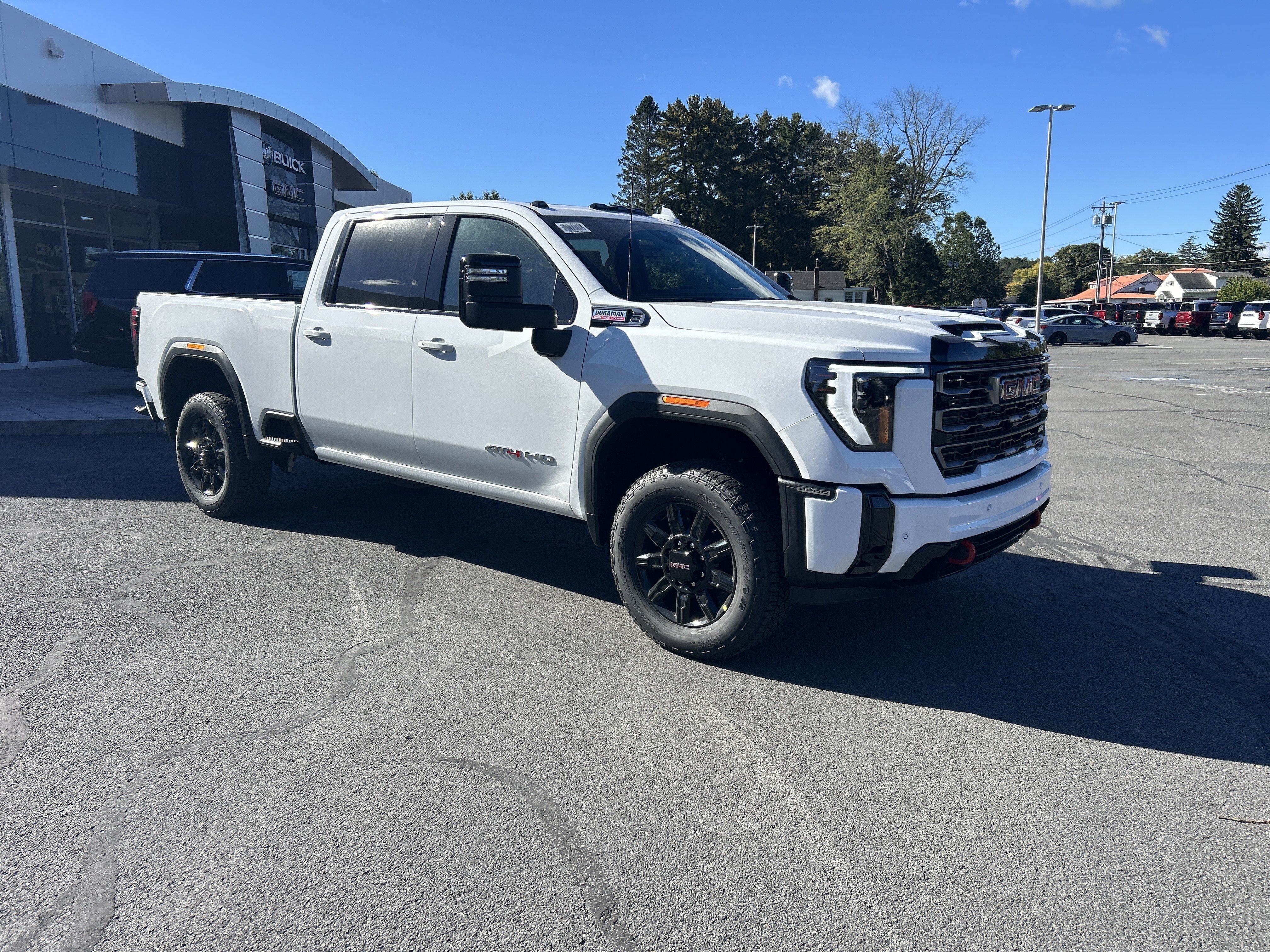 New 2026 GMC Sierra 3500 AT4 w/ AT4 Premium Plus Package AWD/4WD image 18