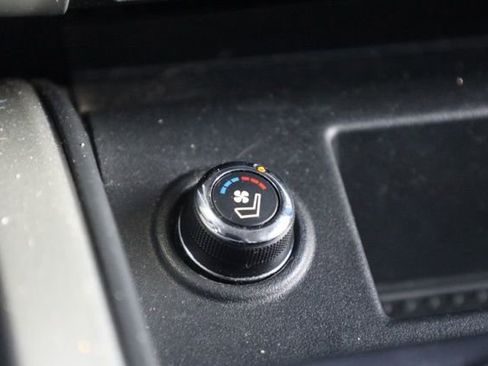 Used 2018 Nissan Titan PRO-4X w/ Pro-4x Convenience Package image 29