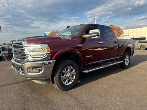 Used 2022 RAM 2500 Laramie AWD/4WD image 2