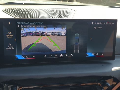 Used 2025 BMW i4 eDrive40 w/ Driving Assistance Package image 25