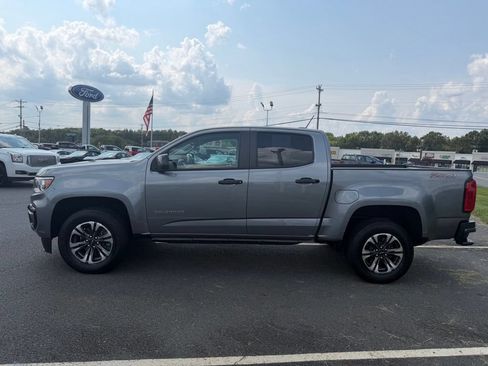 Used 2022 Chevrolet Colorado Z71 w/ Trail Boss Package AWD/4WD image 7