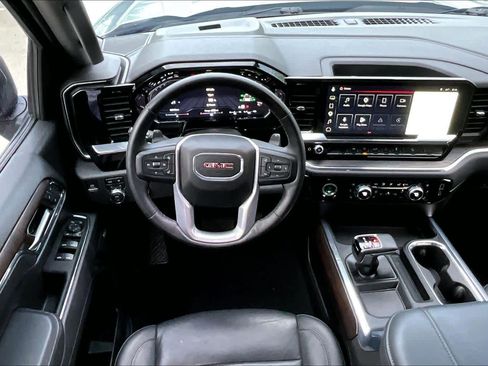 Used 2024 GMC Sierra 1500 SLT image 6