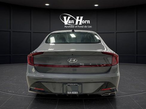Used 2020 Hyundai Sonata Limited image 13