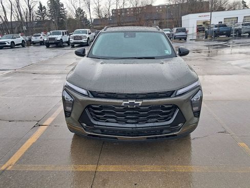Used 2024 Chevrolet Trax ACTIV w/ Sunroof Package image 5