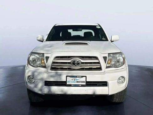 Used 2009 Toyota Tacoma 4x4 Double Cab image 2