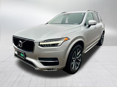 Used 2018 Volvo XC90 T6 Momentum w/ Convenience Package image 1