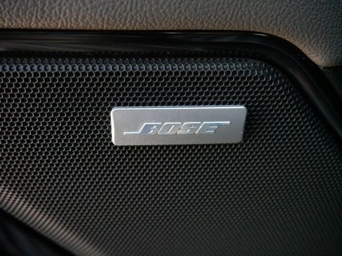 Used 2022 Chevrolet Silverado 1500 ZR2 w/ Technology Package image 36