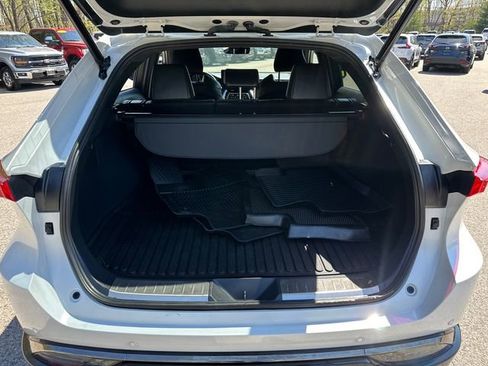 Certified 2023 Toyota Venza Nightshade AWD/4WD image 15
